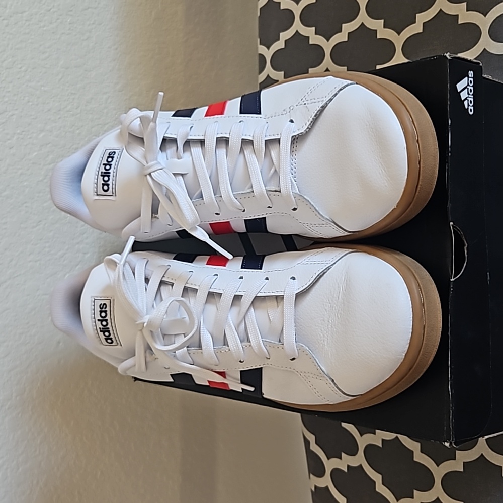 ADIDAS GRAND COURT SIZE 10.5